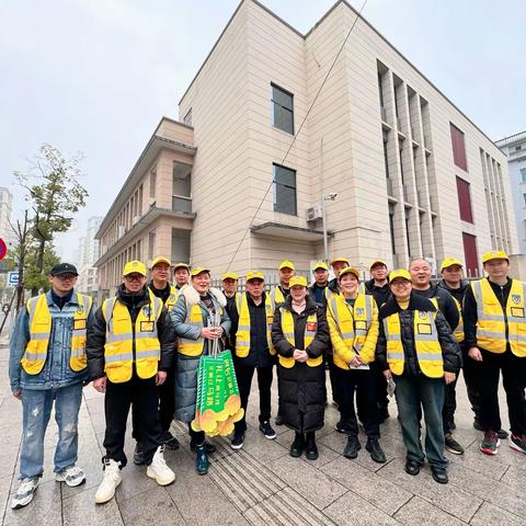 携手护航，为爱“童行”——熟溪小学一（11） 班家长志愿者“护学岗”在行动