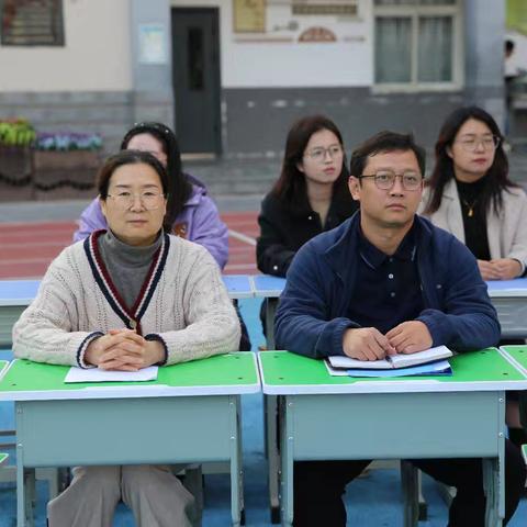 表彰树榜样 蓄势再起航﻿ ﻿卓越级部第一次月考表彰大会