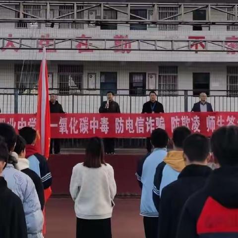 青春向阳，追光不止——通江至诚职业中学实习（四）