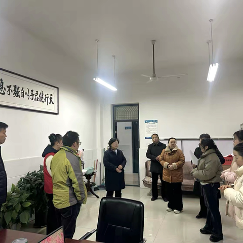 晨光映书声，笃行向未来 ——濮阳县四中早读评比活动纪实