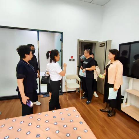 大庆市民政局调研道里区居家社区养老服务工作