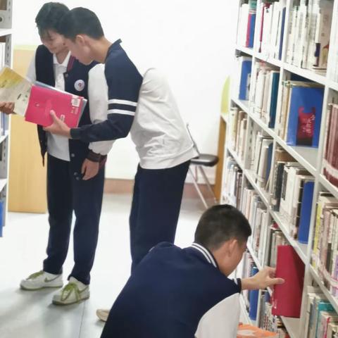 元宵佳节学雷锋，中华精神续传承 ——旭日中学初三（12）封杰熙