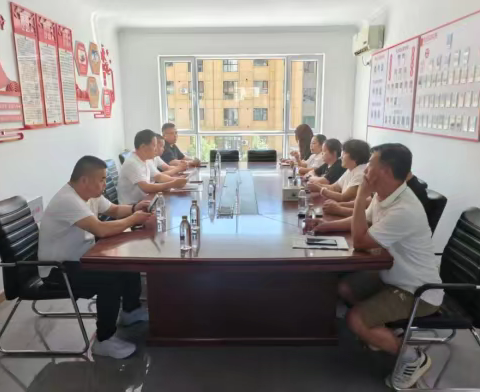 哈密市安徽商会党支部召开全体党员大会 --强化理论武装践行正确政绩观夯实党建阵地