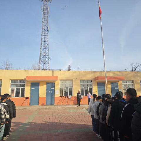 丰登坞镇大觉寺教学点“学习雷锋好榜样”活动纪实