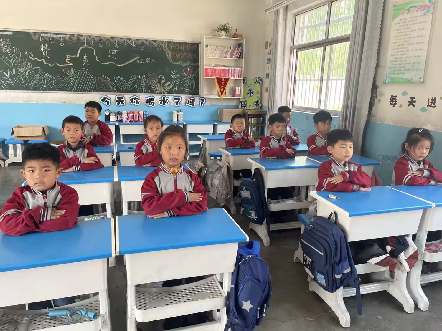 简篇-春风小筑——寿张镇中心小学一年级心理趣味小游戏