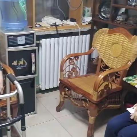 心系独居老人，用心用情传递温暖