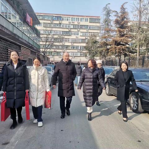 【趵突泉街道泺文路社区】泺文路社区联合辖区单位香格里拉开展春节走访慰问活动