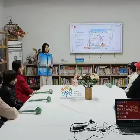 王舍人街道社区社会组织联合会联合万象新天社区开展舜文化专题讲座活动