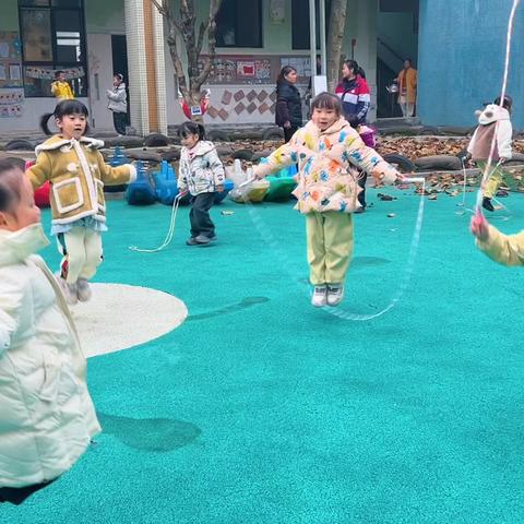 花垣县民族幼儿园大五班——第十五周精彩回顾