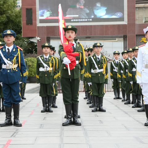 国旗飘扬 薪火传承昭阳区“升国旗、唱国歌”校园国旗护卫队初赛圆满落幕