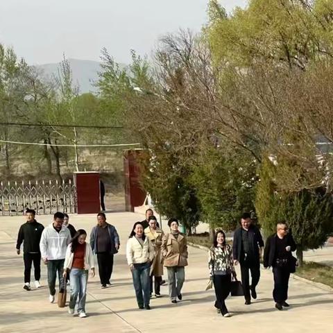 ——“教”学路漫漫、“研”途皆风景——松山区教研员莅临大夫营小学指导教学工作