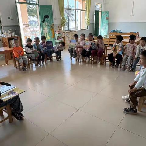 研究课：大班生活教育《叠被大比拼》