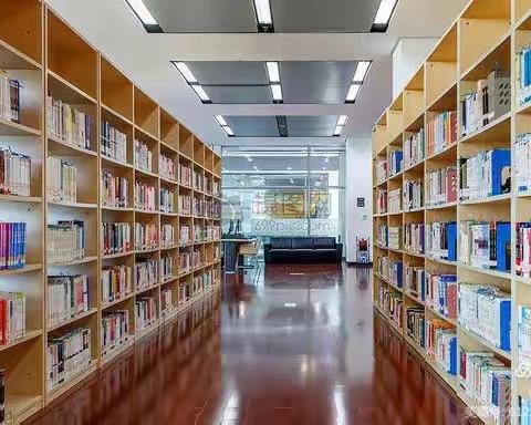 “书香以致远，阅读正青春”——八（4）班读书分享会