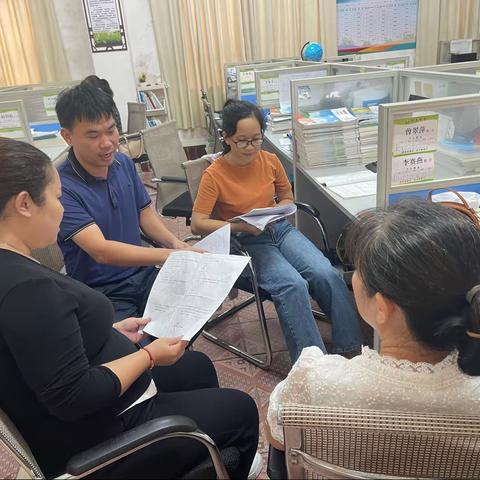 临高中学初二年级数学组集体备课教研活动