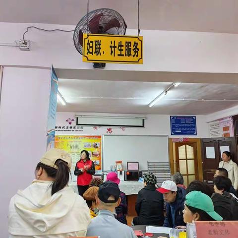 河广社区开展“人人有医保，家家有医靠”医保政策宣传活动