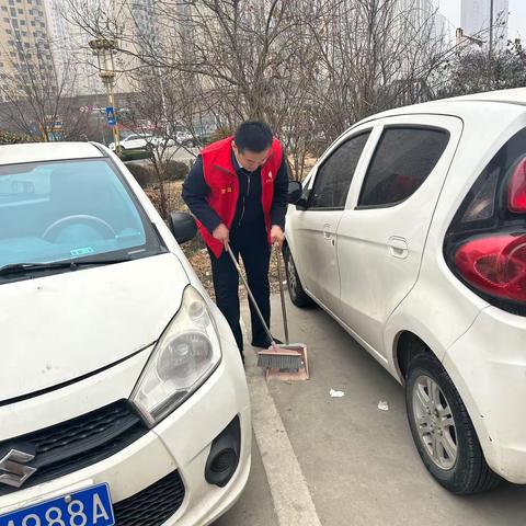 第七网格组织部开展干干净净迎新年活动