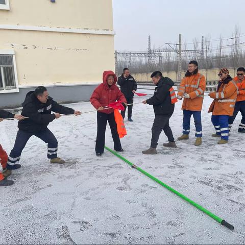 让胡路供电车间拔河比赛