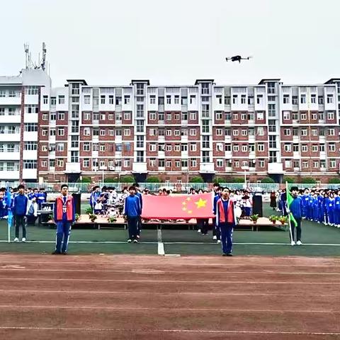 定格青春的滚烫瞬间——株洲长鸿实验学校初中部第16届田径运动会