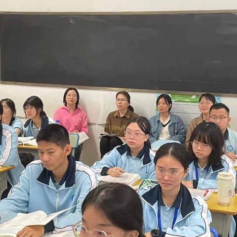 高中思政课堂开放性活动研讨课 ——以《开放是当代中国的鲜明标识》为例（第一次磨课）