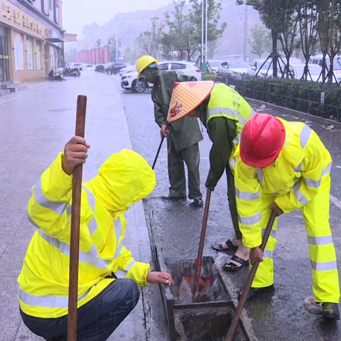 风雨无惧，市政中心防汛进行时……