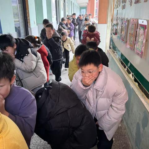 以练筑防 安全护航—南城县第一小学开展消防应急疏散演练