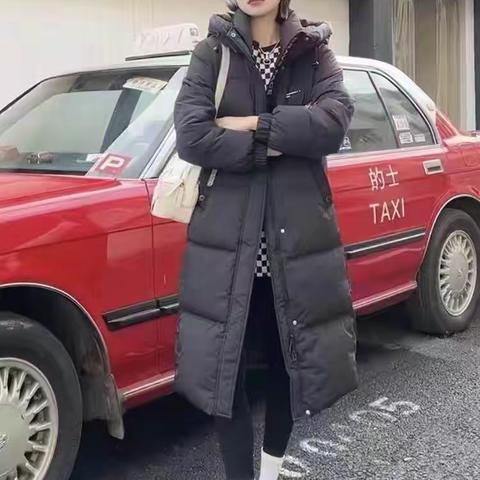 成和商厦四楼女装区邀您一起过元旦