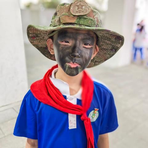 小小职业探险家﻿ ﻿梧桐学校二年级学生参加 职业体验游园会活动