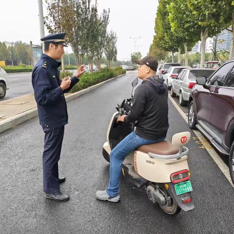 拒绝乱张贴 城市更美丽