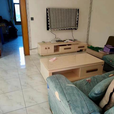 急租💥宏扬名居附近5楼套二家具家电齐全700 元，联系电话15183748917
