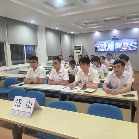 客服经理关爱日 ‍微课堂解析业务差错，迎新共启服务新篇章 ‍