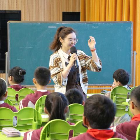 “抓住课堂生成资源 将学生思维引向深入”	赵文超小学数学工作室第十九次集中研修活动