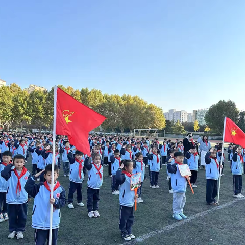 “红领巾向党，争做新时代好队员”——沭阳县外国语实验学校举行一年级入队仪式