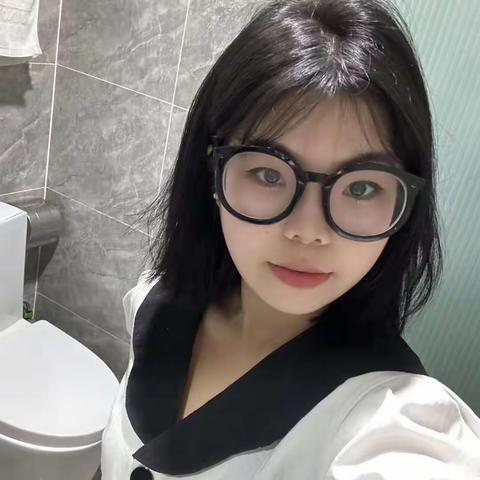 曾乐蓉的个人简历