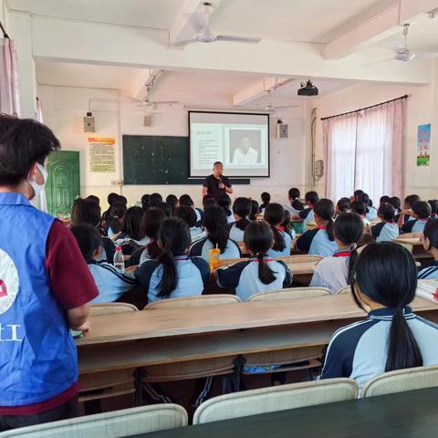 “保护女童防性侵，促进未成年人健康成长”专题宣讲活动