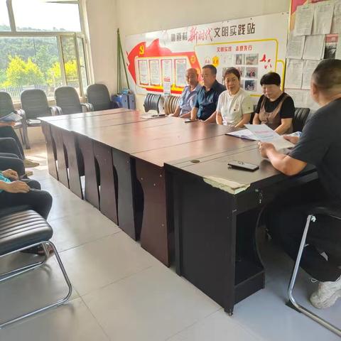 靠道村8月份主题党日活动