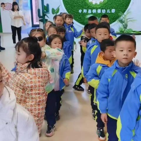 探秘防暴队:与幼儿共赴安全之旅