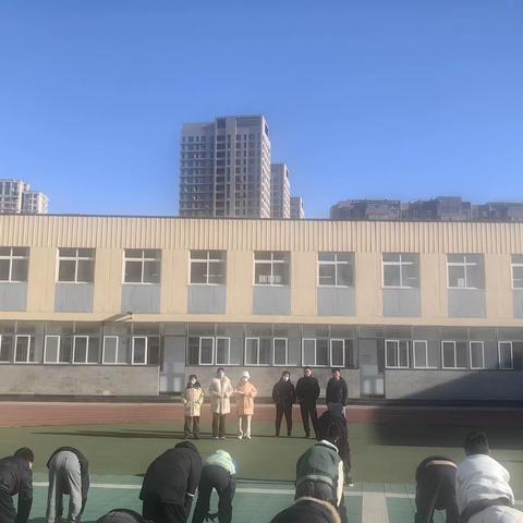 【龙西·教师成长】龙泉西里小学青年体育教师校内公开课