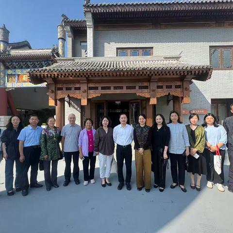 以光为媒 聚力发展——花园路街道开展人大代表政协委员专题参观调研活动