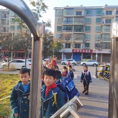 江霞小学 11.29值班小结