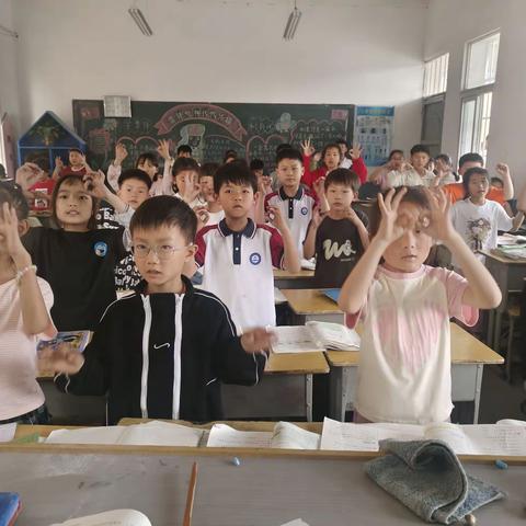 妈妈我爱您，歌声送给你