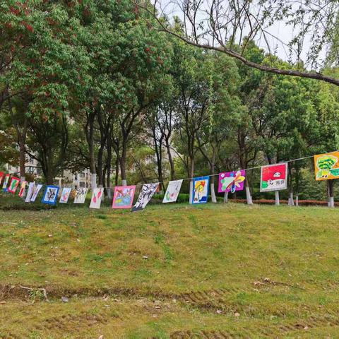 共同天空，多彩世界 ﻿——孤独症儿童户外绘画写生