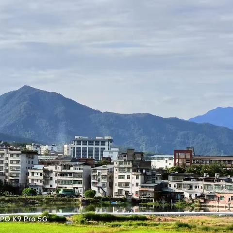 城楼山色 古县志里的营前风光