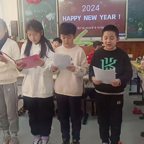 童心同乐 欢庆元旦——东港路小学  五二班   庆元旦联欢活动