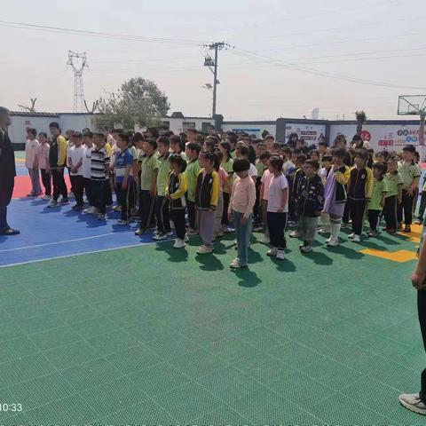 张家庄镇三邱小学地震逃生演习