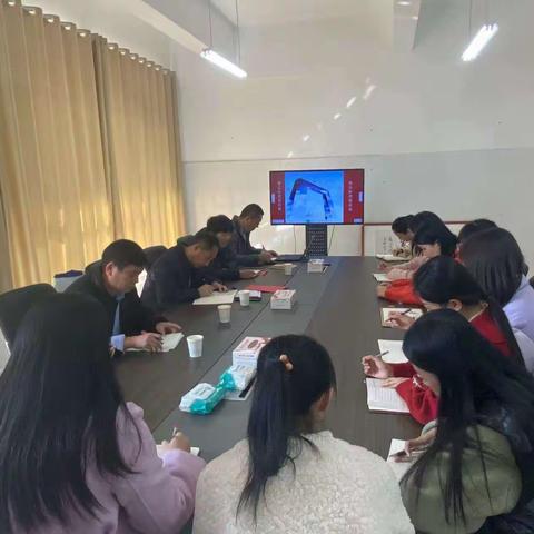 教之有思·考而有结 记费县杏园学校六年级成绩分析会