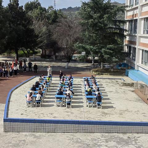 【朗美岔小•德育】萌娃展常规，成长初绽放——三岔镇中心学校一年级常规展示活动纪实