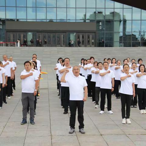 呼伦贝尔邮政工会开展健步走活动