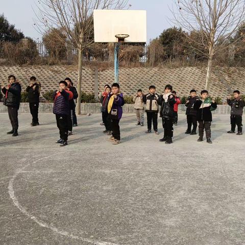 太极一章全部内容学习 太极一章共十八个动作已全部学习完毕 需要多加练习才能熟练品势的动作