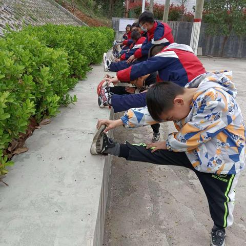 品味跆拳 强健体魄 涵养心灵——来集镇中心小学跆拳道社团（四）