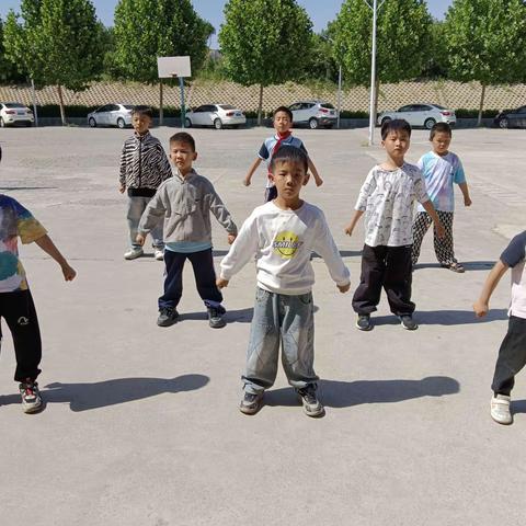 品味跆拳 强健体魄 涵养心灵——来集镇中心小学跆拳道社团（九）